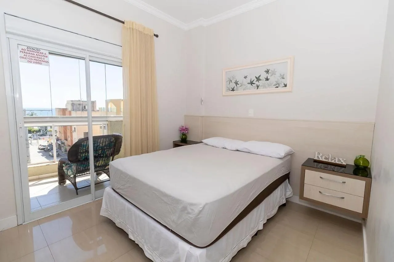 Apartment Maristela 201 - Apartamento Na Praia De Bombas Com Vista Para O Mar - A Poucos Passos Da Praia - Bombinhas