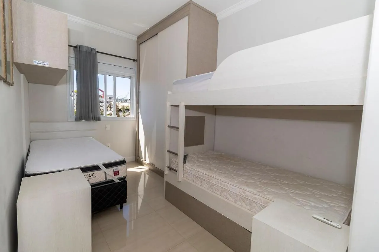 Maristela 201 - Apartamento Na Praia De Bombas Com Vista Para O Mar - A Poucos Passos Da Praia - Bombinhas