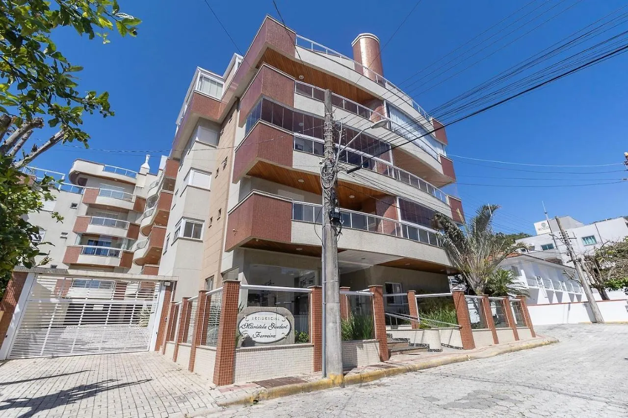 Maristela 201 - Apartamento Na Praia De Bombas Com Vista Para O Mar - A Poucos Passos Da Praia - Bombinhas