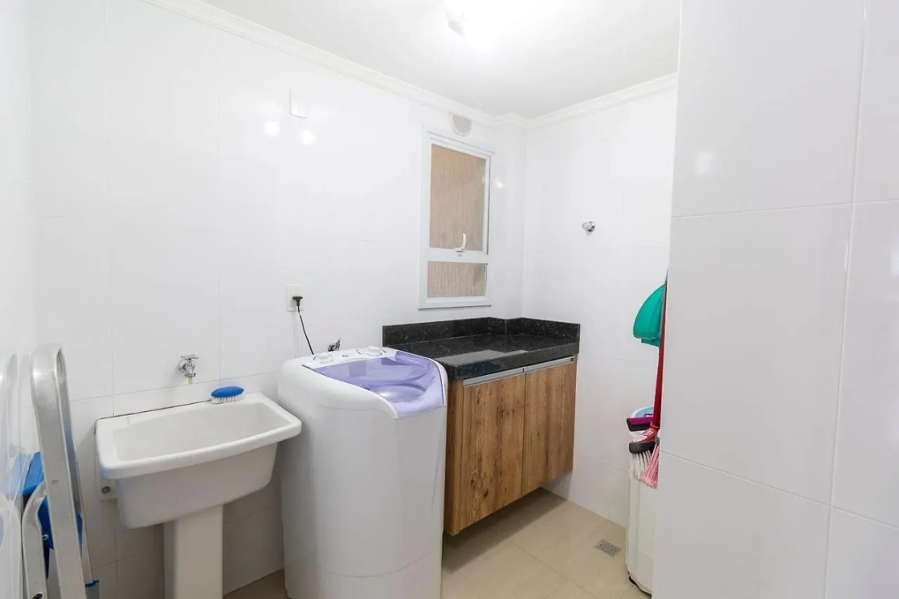 Maristela 201 - Apartamento Na Praia De Bombas Com Vista Para O Mar - A Poucos Passos Da Praia - Bombinhas 0*,  Brazil