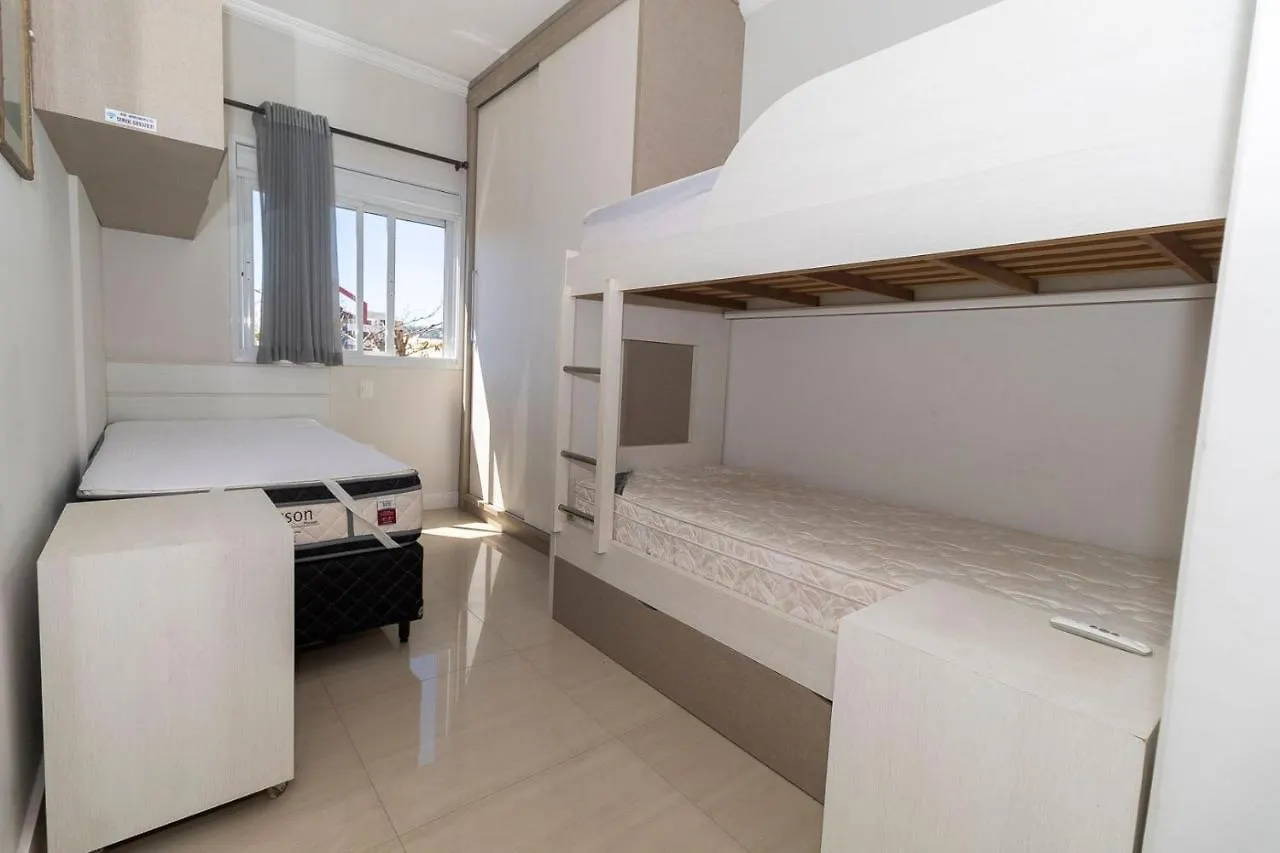 Maristela 201 - Apartamento Na Praia De Bombas Com Vista Para O Mar - A Poucos Passos Da Praia - Bombinhas